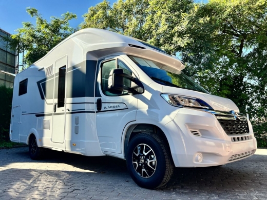 Autocaravana Adria Matrix Axess 670 SC