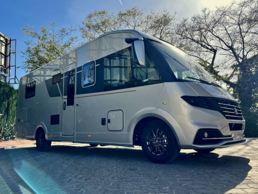 Autocaravana Adria Supersonic 780 DC